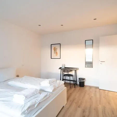 Apartment Cozy 2-room With Wifi & Sky