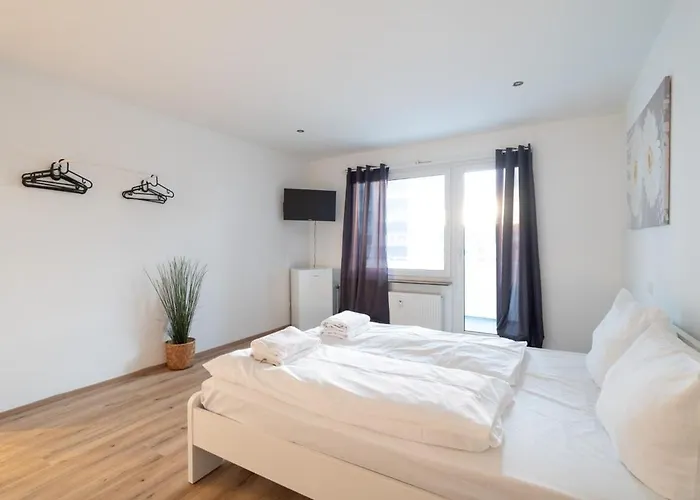 Apartamento Cozy 2-room With Wifi & Sky *