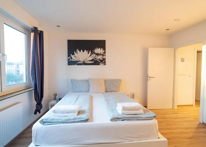 Cozy 2-room With Wifi & Sky Apartamento Coblença