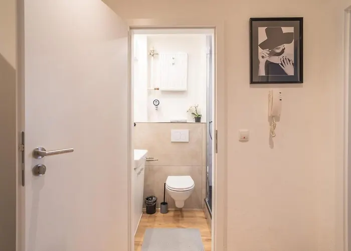 Apartamento Cozy 2-room With Wifi & Sky Coblença