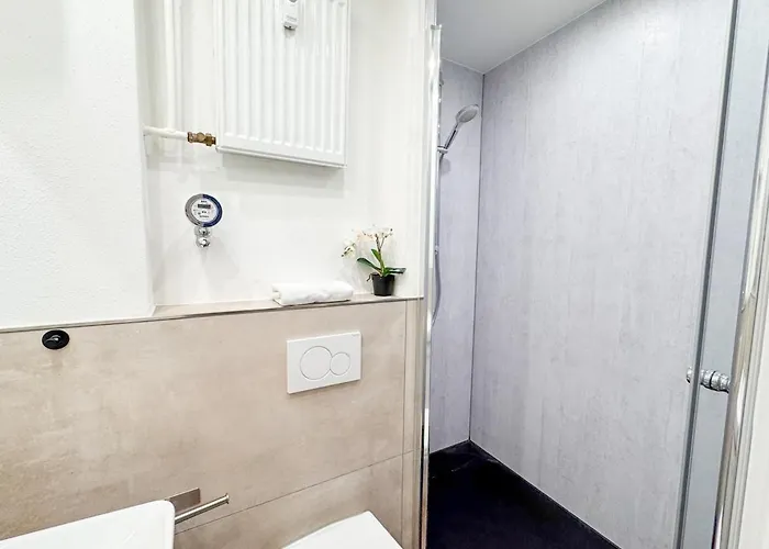 Cozy 2-room With Wifi & Sky Coblença